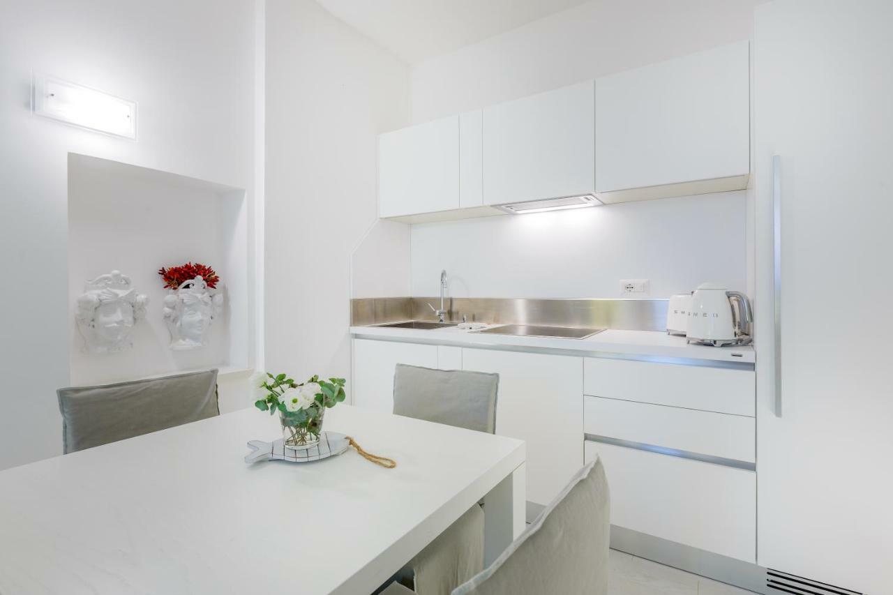 فيكو إيكوينس White Stylish Apartments المظهر الخارجي الصورة