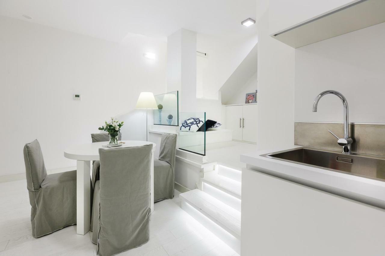 فيكو إيكوينس White Stylish Apartments المظهر الخارجي الصورة